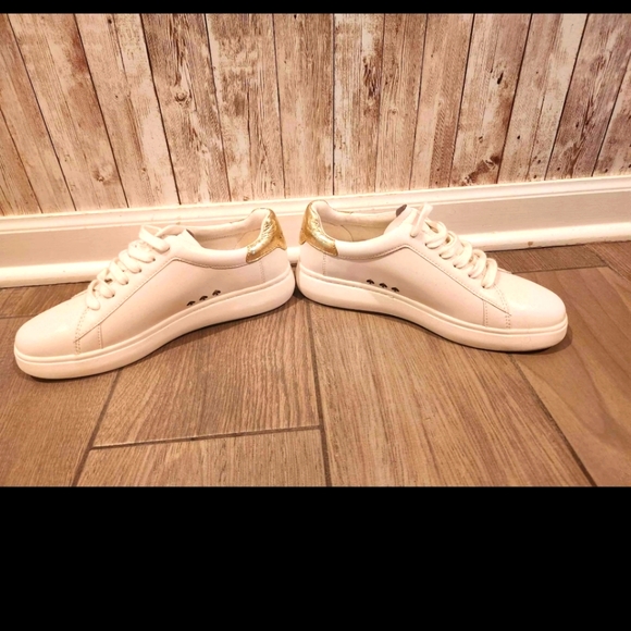 Kate Spade Leather Sneakers Womans Size 9.5Beautiful With Gold Accents - Picture 6 of 6